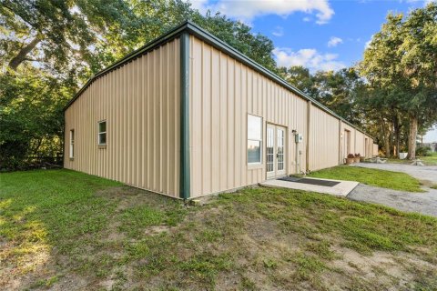 Commercial property in Summerfield, Florida 557.41 sq.m. № 2384287 - photo 5