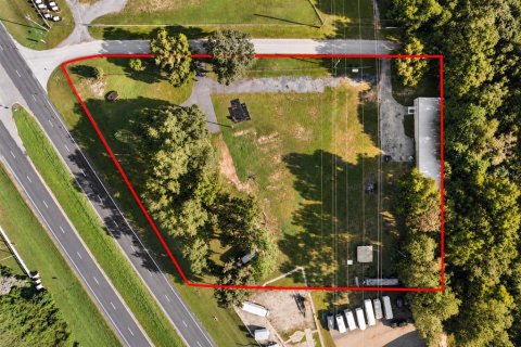 Commercial property in Summerfield, Florida 557.41 sq.m. № 2384287 - photo 3