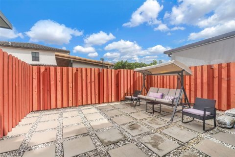 Townhouse in Miami, Florida 3 bedrooms, 133.87 sq.m. № 2386242 - photo 3
