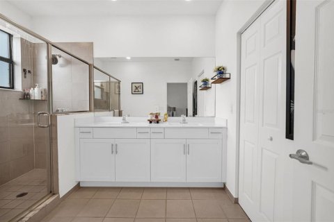 Townhouse in Miami, Florida 3 bedrooms, 133.87 sq.m. № 2386242 - photo 16