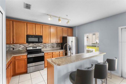 Touwnhouse à vendre à Kissimmee, Floride: 3 chambres, 169.45 m2 № 1609938 - photo 7