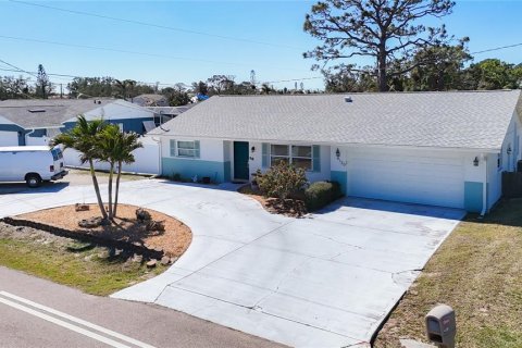 Villa ou maison à vendre à Venice, Floride: 3 chambres, 149.02 m2 № 1566545 - photo 2
