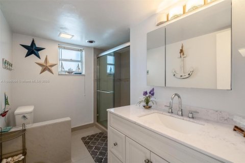 Снять в аренду кондоминиум в Холливуд, Флорида 2 спальни, 102.19м2, № 1952875 - фото 19