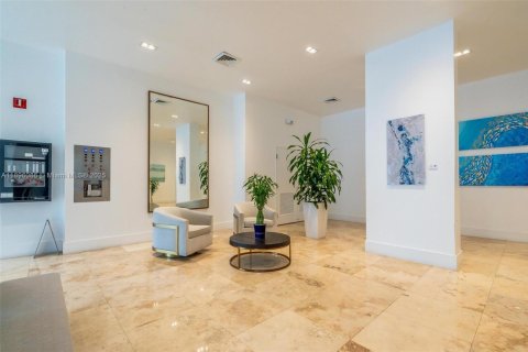 Снять в аренду кондоминиум в Холливуд, Флорида 2 спальни, 102.19м2, № 1952875 - фото 2