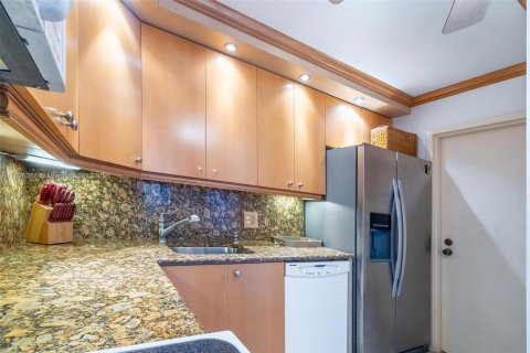 Снять в аренду кондоминиум в Холливуд, Флорида 2 спальни, 102.19м2, № 1952875 - фото 6