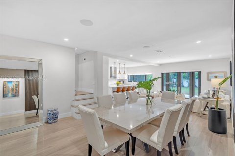 House in Miami Beach, Florida 3 bedrooms, 163.6 sq.m. № 2042809 - photo 4