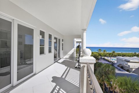 Condo in Palm Beach Shores, Florida, 3 bedrooms № 2082023 - photo 29