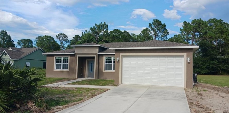 House in Eustis, Florida 4 bedrooms, 177.72 sq.m. № 1840684
