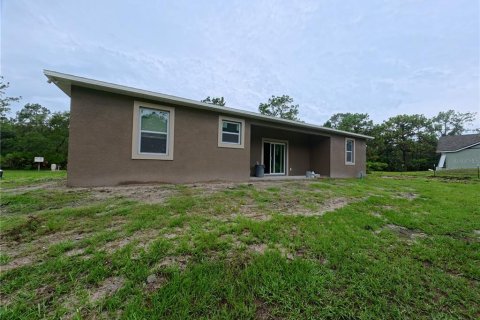 House in Eustis, Florida 4 bedrooms, 177.72 sq.m. № 1840684 - photo 13