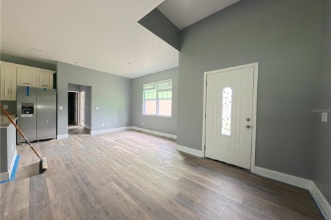House in Eustis, Florida 4 bedrooms, 177.72 sq.m. № 1840684 - photo 6