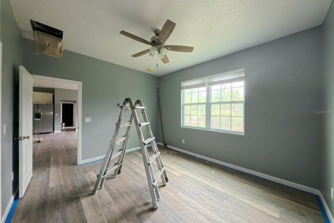 House in Eustis, Florida 4 bedrooms, 177.72 sq.m. № 1840684 - photo 8