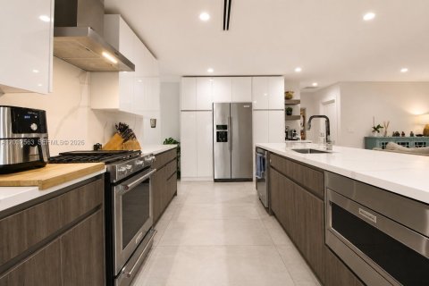 Купить виллу или дом в Пальметто-Бей, Флорида 5 спален, 348.38м2, № 2077449 - фото 21