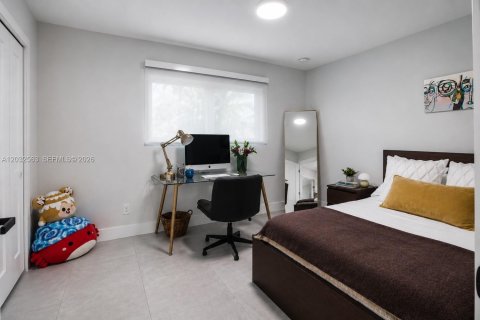 Купить виллу или дом в Пальметто-Бей, Флорида 5 спален, 348.38м2, № 2077449 - фото 23
