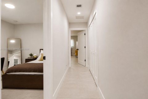 Купить виллу или дом в Пальметто-Бей, Флорида 5 спален, 348.38м2, № 2077449 - фото 24