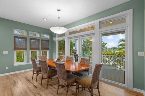 House in Tampa, Florida 3 bedrooms, 209.03 sq.m. № 1718822 - photo 22