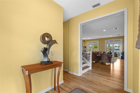 House in Tampa, Florida 3 bedrooms, 209.03 sq.m. № 1718822 - photo 8