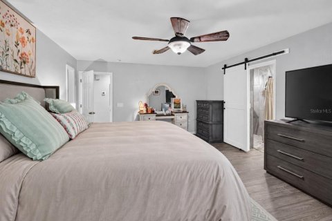 Casa en venta en Leesburg, Florida, 4 dormitorios, 187.48 m2 № 2386450 - foto 18
