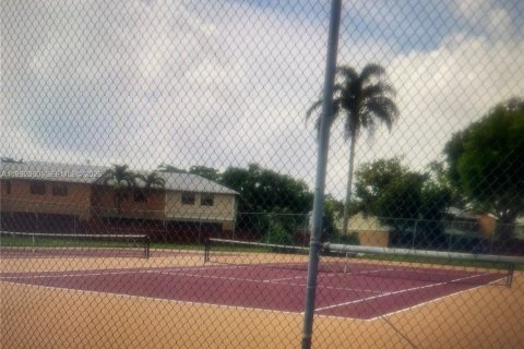 Adosado en alquiler en Pembroke Pines, Florida, 2 dormitorios, 113.71 m2 № 2056640 - foto 5