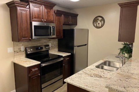 Condominio en alquiler en Lake Mary, Florida, 1 dormitorio, 60.2 m2 № 2167488 - foto 4