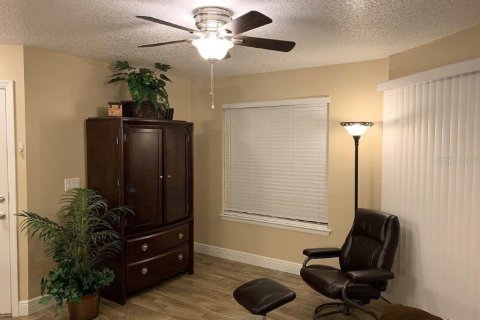 Condominio en alquiler en Lake Mary, Florida, 1 dormitorio, 60.2 m2 № 2167488 - foto 9