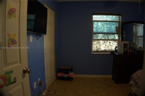 Villa ou maison à vendre à Miami Gardens, Floride: 3 chambres, 92.81 m2 № 1967665 - photo 18