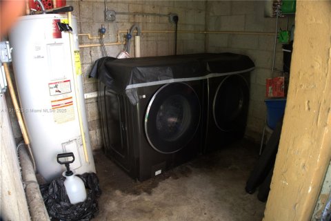 Villa ou maison à vendre à Miami Gardens, Floride: 3 chambres, 92.81 m2 № 1967665 - photo 26