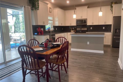 House in Davenport, Florida 5 bedrooms, 344.76 sq.m. № 1854365 - photo 5