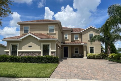 House in Davenport, Florida 5 bedrooms, 344.76 sq.m. № 1854365 - photo 1