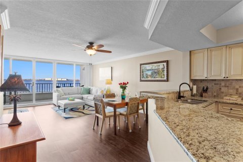 Copropriété à vendre à Saint Petersburg, Floride: 3 chambres, 116.59 m2 № 2398888 - photo 5