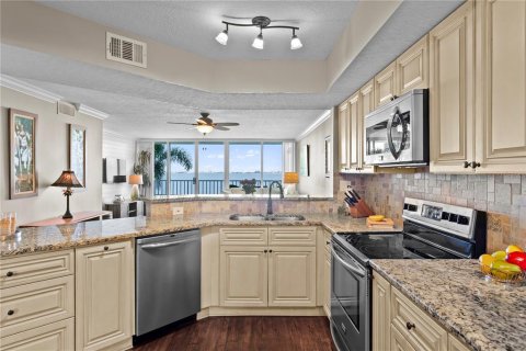 Copropriété à vendre à Saint Petersburg, Floride: 3 chambres, 116.59 m2 № 2398888 - photo 18