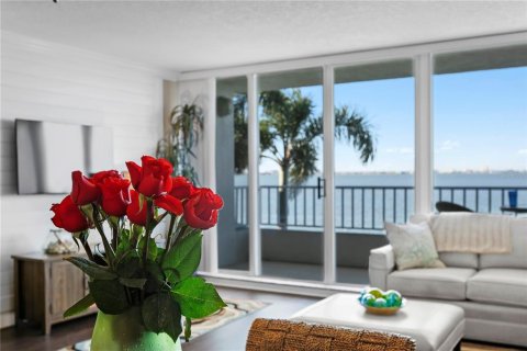 Copropriété à vendre à Saint Petersburg, Floride: 3 chambres, 116.59 m2 № 2398888 - photo 10
