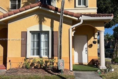Touwnhouse à Doral, Floride 3 chambres, 135.82 m2 № 2016710