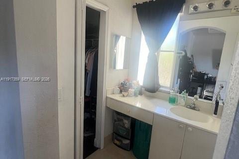 Touwnhouse à louer à Doral, Floride: 3 chambres, 135.82 m2 № 2016710 - photo 25