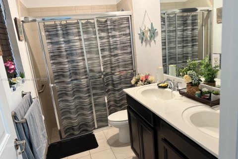 Casa en alquiler en Miami, Florida, 4 dormitorios, 143.53 m2 № 1954287 - foto 12