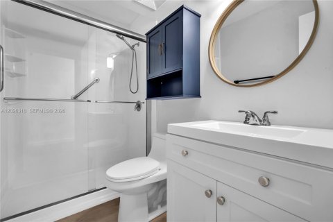 Copropriété à louer à Hollywood, Floride: 2 chambres, 115.01 m2 № 2089535 - photo 13