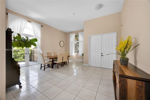 House in Palmetto Bay, Florida 4 bedrooms, 172.43 sq.m. № 2058254 - photo 4