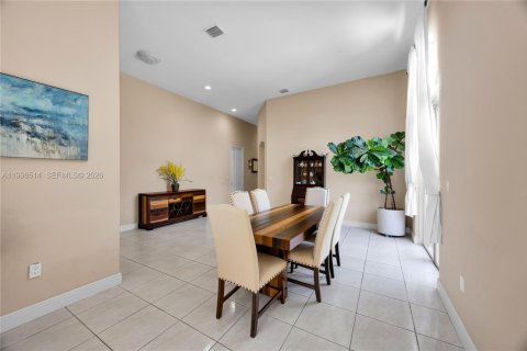 House in Palmetto Bay, Florida 4 bedrooms, 172.43 sq.m. № 2058254 - photo 6