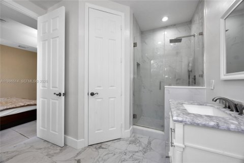 House in Palmetto Bay, Florida 4 bedrooms, 172.43 sq.m. № 2058254 - photo 28