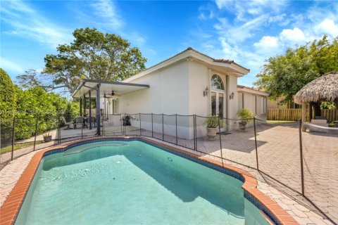 House in Palmetto Bay, Florida 4 bedrooms, 172.43 sq.m. № 2058254 - photo 20