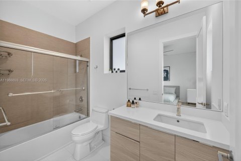 Купить виллу или дом в Холливуд, Флорида 3 спальни, 241.73м2, № 2050569 - фото 30