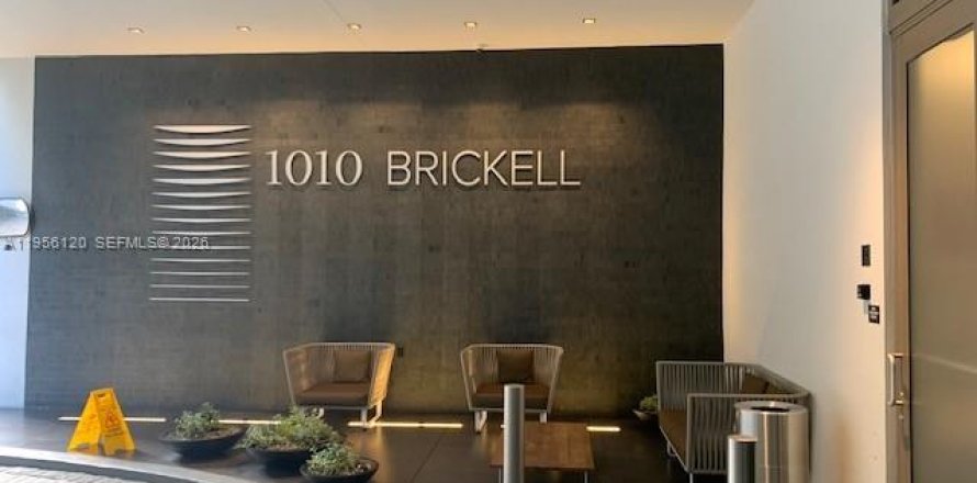 Студия в кондо в Майами, Флорида № 2009914