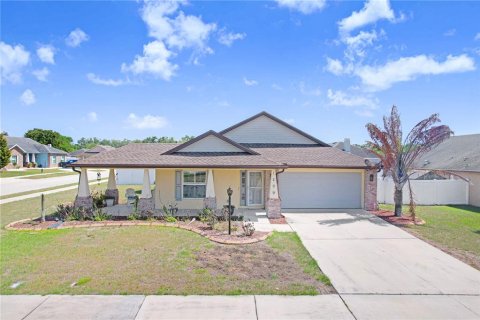 House in Plant City, Florida 3 bedrooms, 167.04 sq.m. № 2099799