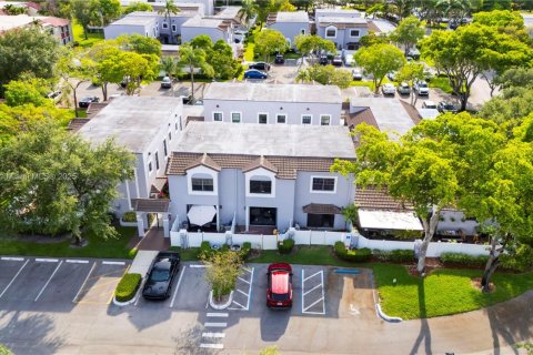 Adosado en venta en Pembroke Pines, Florida, 2 dormitorios, 94.48 m2 № 1776239 - foto 28