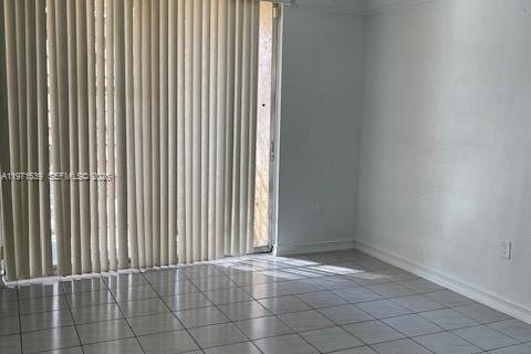 Купить кондоминиум в Майами, Флорида 2 спальни, 74.32м2, № 2032369 - фото 17