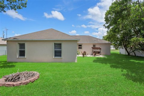 Villa ou maison à louer à Spring Hill, Floride: 4 chambres, 162.39 m2 № 2384227 - photo 29