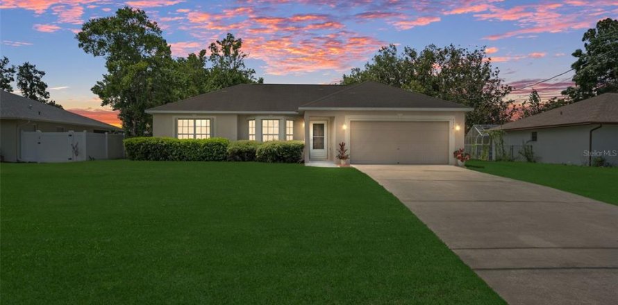 Villa ou maison à Spring Hill, Floride 4 chambres, 162.39 m2 № 2384227