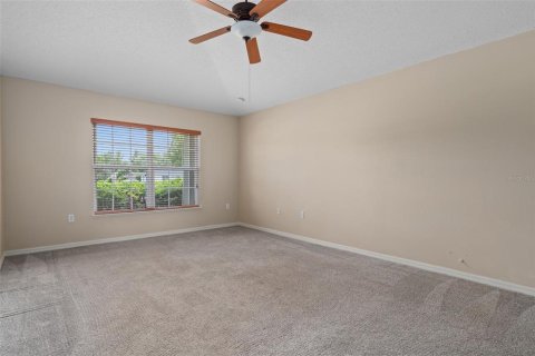 Villa ou maison à louer à Spring Hill, Floride: 4 chambres, 162.39 m2 № 2384227 - photo 18