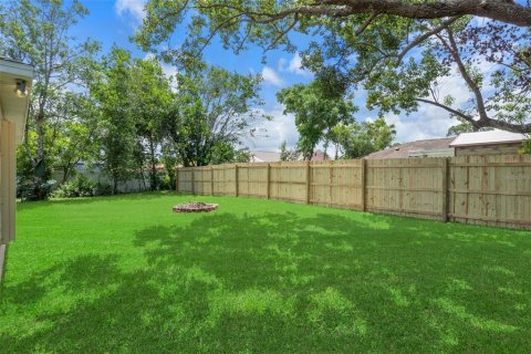 Villa ou maison à louer à Spring Hill, Floride: 4 chambres, 162.39 m2 № 2384227 - photo 2