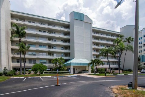 Condominio en South Pasadena, Florida, 3 dormitorios  № 2152358