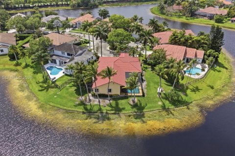 Купить виллу или дом в Уэстон, Флорида 5 спален, 288.46м2, № 2067616 - фото 30